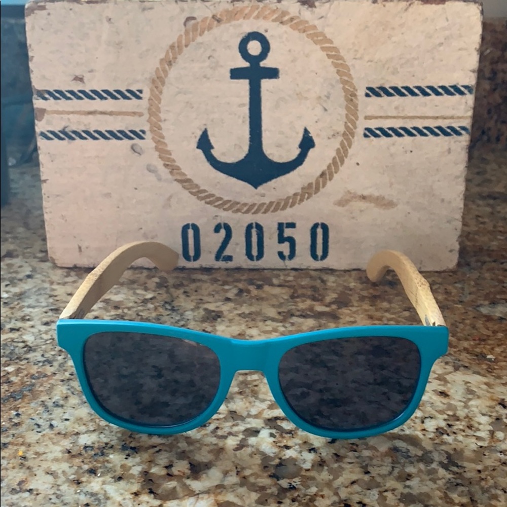 Piper & plum sunglasses in EUC!